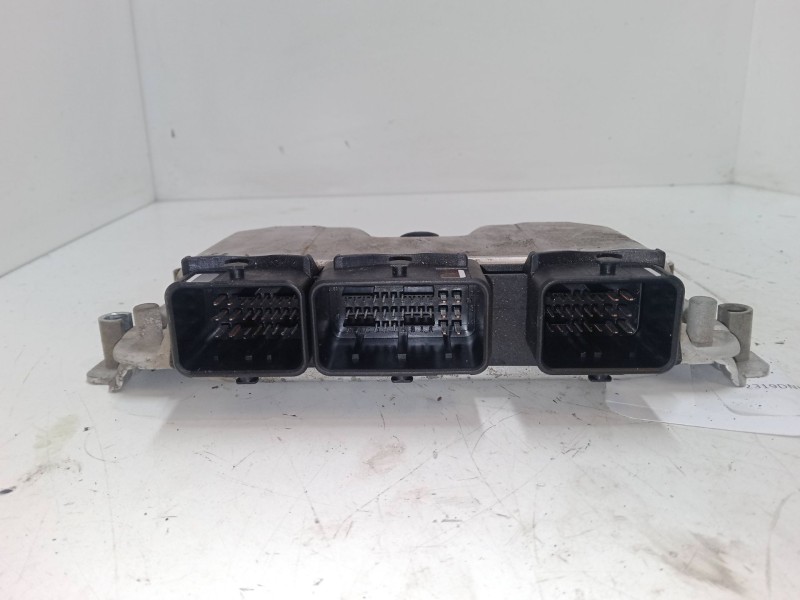 Recambio de centralita motor uce para citroën xsara picasso (n68) 1.6 referencia OEM IAM 0261207318  9653492680