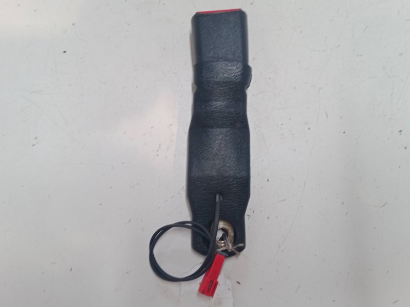 Recambio de anclaje cinturon delantero derecho para mercedes-benz clase m (w163) ml 400 cdi (163.128) referencia OEM IAM   