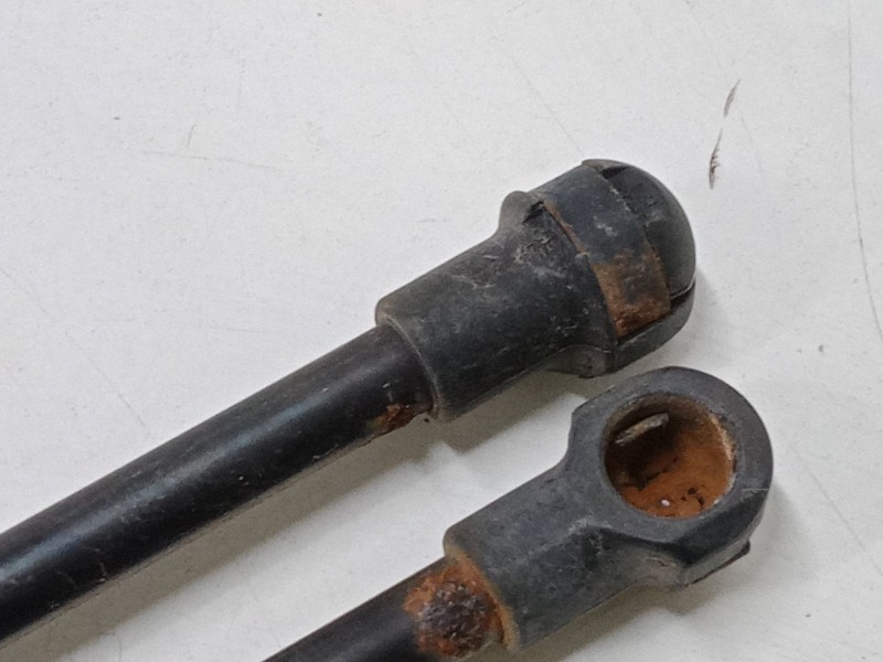 Recambio de amortiguadores malet/porton para ford ka (ru8) 1.2 referencia OEM IAM   