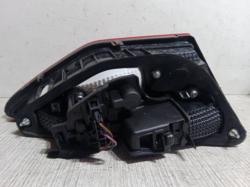 Recambio de piloto led trasero porton izquierdo para seat leon st (5f8) 2.0 tdi referencia OEM IAM   