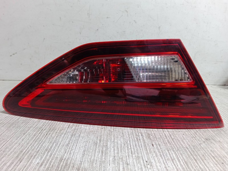 Recambio de piloto led trasero porton derecho para seat leon st (5f8) 2.0 tdi referencia OEM IAM   