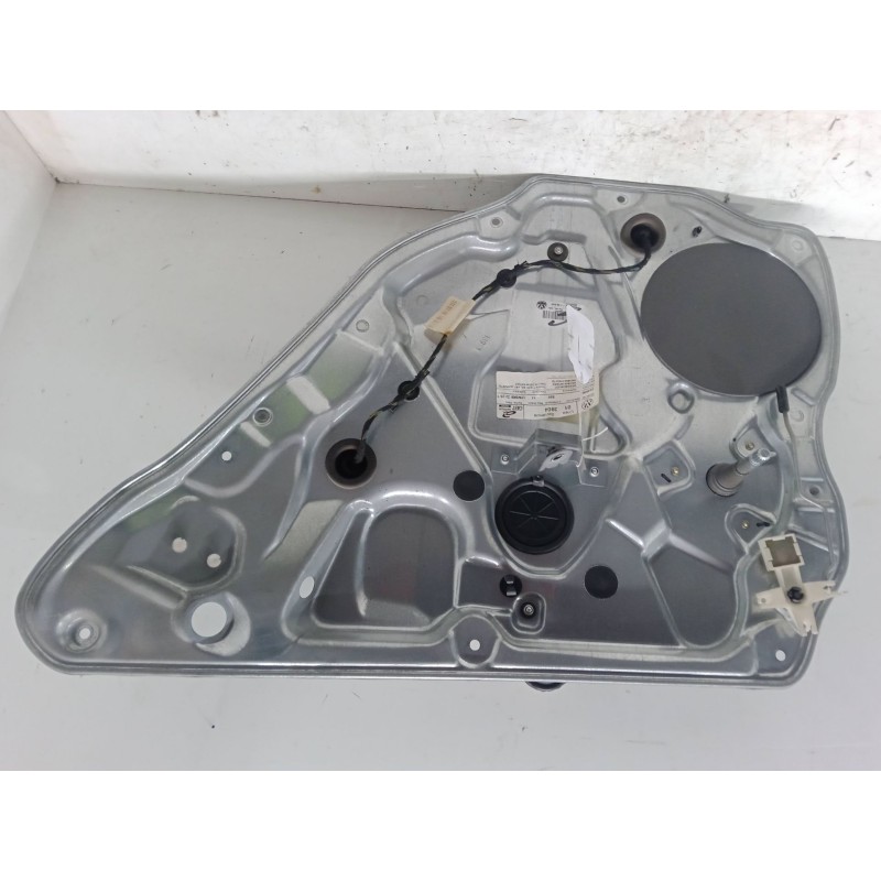 Recambio de elevalunas trasero derecho para volkswagen polo iv sedán (9a4, 9a2, 9n2, 9a6) 1.4 referencia OEM IAM W06Q4839402C  