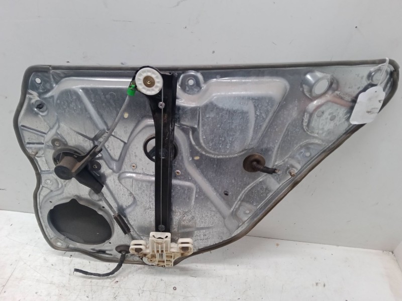 Recambio de elevalunas trasero izquierdo para volkswagen polo iv sedán (9a4, 9a2, 9n2, 9a6) 1.4 referencia OEM IAM W06Q4839401C 