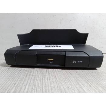 CONECTOR USB / AUX 84620G6220CA 