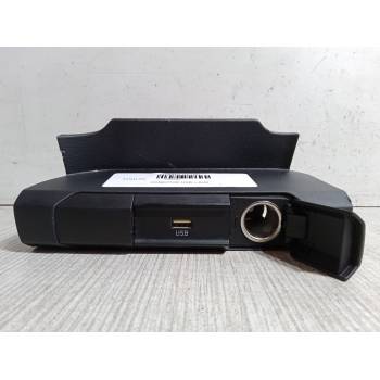 CONECTOR USB / AUX 84620G6220CA 