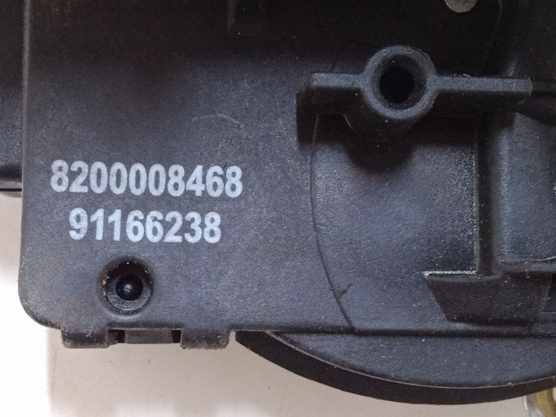 Recambio de cerradura maletero / porton para renault trafic ii furgoneta (fl) 2.0 dci 115 (fl01, fl0u) referencia OEM IAM 820000