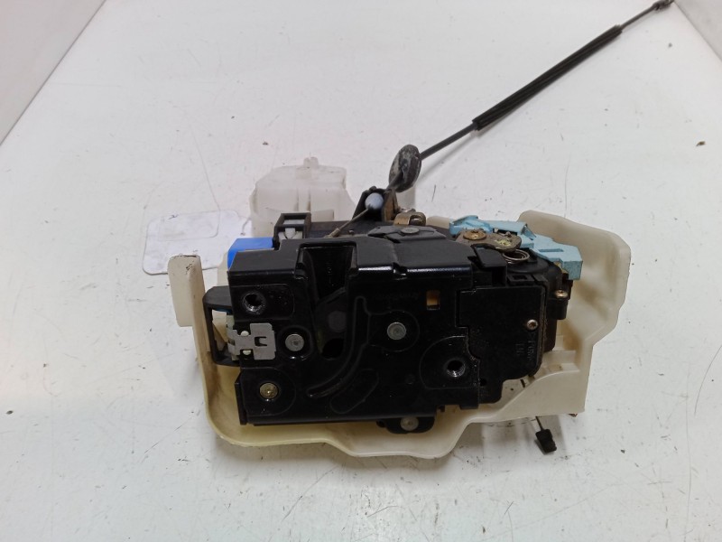 Recambio de cerradura puerta delantera derecha para volkswagen touran (1t1, 1t2) 2.0 tdi 16v referencia OEM IAM   