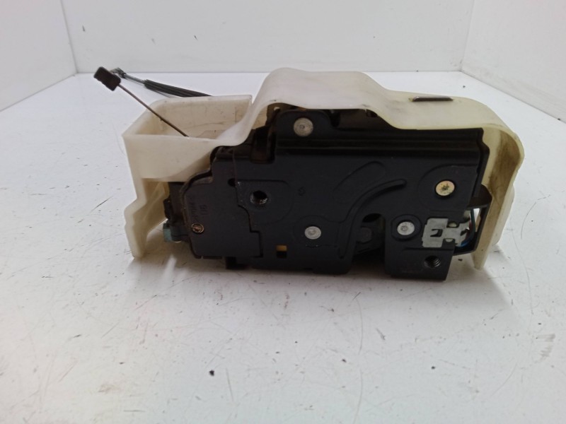 Recambio de cerradura puerta delantera derecha para volkswagen touran (1t1, 1t2) 2.0 tdi 16v referencia OEM IAM   