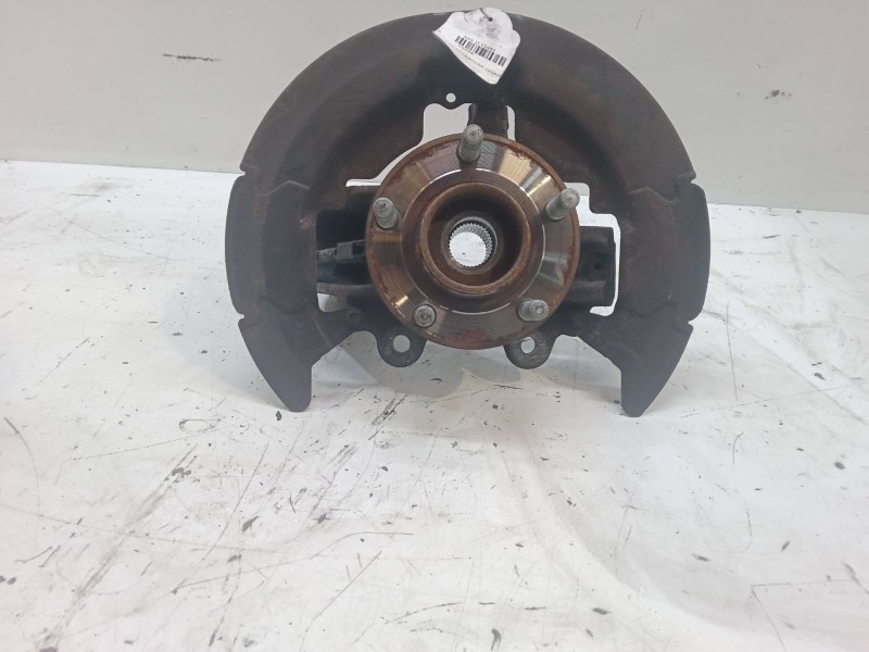 Recambio de mangueta delantera izquierda para volvo s40 ii (544) 1.6 d referencia OEM IAM   