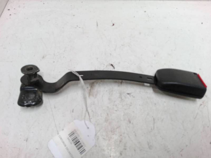 ANCLAJE CINTURON DELANTERO DERECHO 