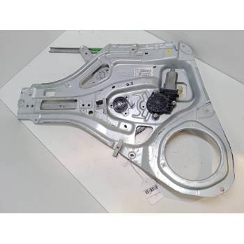 ELEVALUNAS ELECTRICO DELANTERO IZQUIERDO 824700Z020 