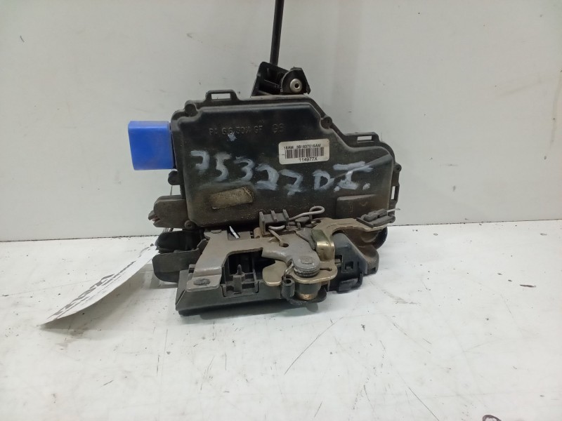 Recambio de cerradura puerta delantera izquierda para skoda fabia i (6y2) 1.9 sdi referencia OEM IAM 3B1837015AM  