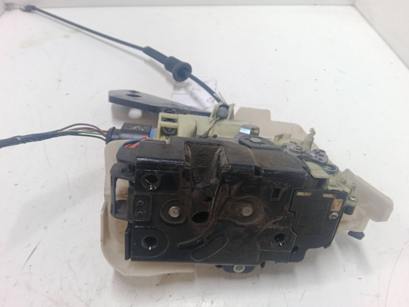 Recambio de cerradura puerta delantera derecha para volkswagen transporter t5 furgoneta (7ha, 7hh, 7ea, 7eh) 2.0 referencia OEM 