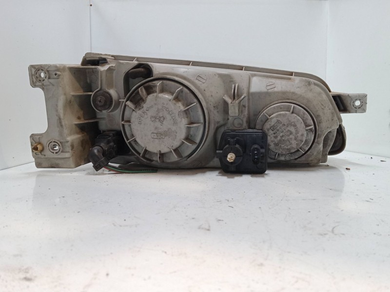 Recambio de faro izquierdo para hyundai h-1 / starex autobús (a1) 2.5 tci referencia OEM IAM   