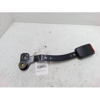 ANCLAJE CINTURON DELANTERO IZQUIERDO 