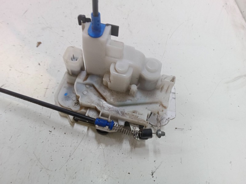 Recambio de cerradura puerta delantera derecha para peugeot bipper tepee 1.3 hdi 75 referencia OEM IAM   