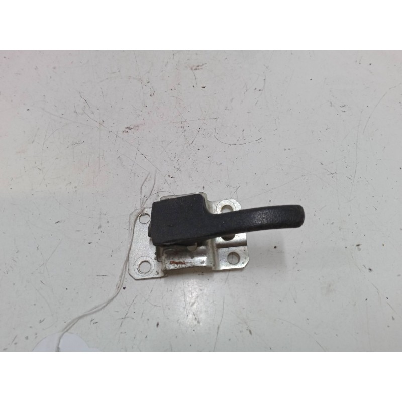 Recambio de maneta interior puerta delantera izquierda para volkswagen escarabajo 1303 1.2 (13) referencia OEM IAM   