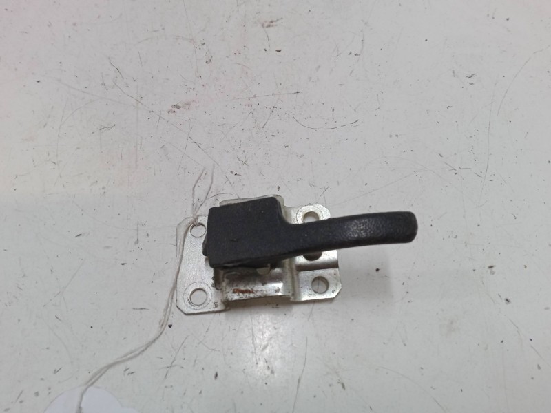 Recambio de maneta interior puerta delantera izquierda para volkswagen escarabajo 1303 1.2 (13) referencia OEM IAM   