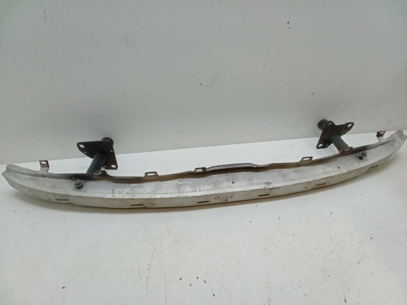 Recambio de refuerzo paragolpes delantero para audi a4 b5 (8d2) 2.4 quattro referencia OEM IAM   