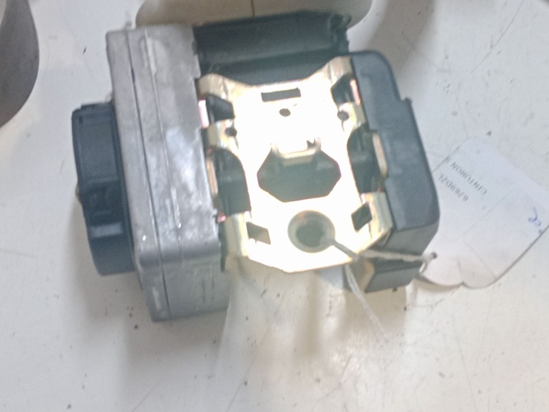 Recambio de cinturon seguridad delantero izquierdo para volkswagen new beetle (9c1, 1c1) 1.9 tdi referencia OEM IAM   