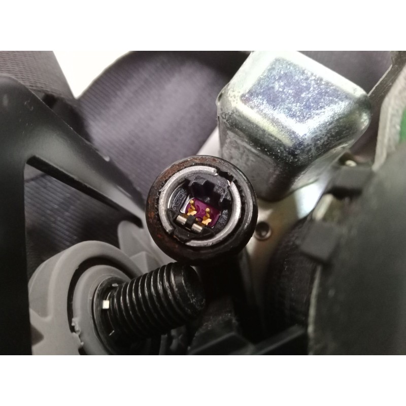 Recambio de cinturon seguridad delantero derecho para kia sportage ii (je_, km_) 2.0 i 16v referencia OEM IAM   