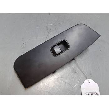 MANDO ELEVALUNAS DELANTERO DERECHO 93575J7000 