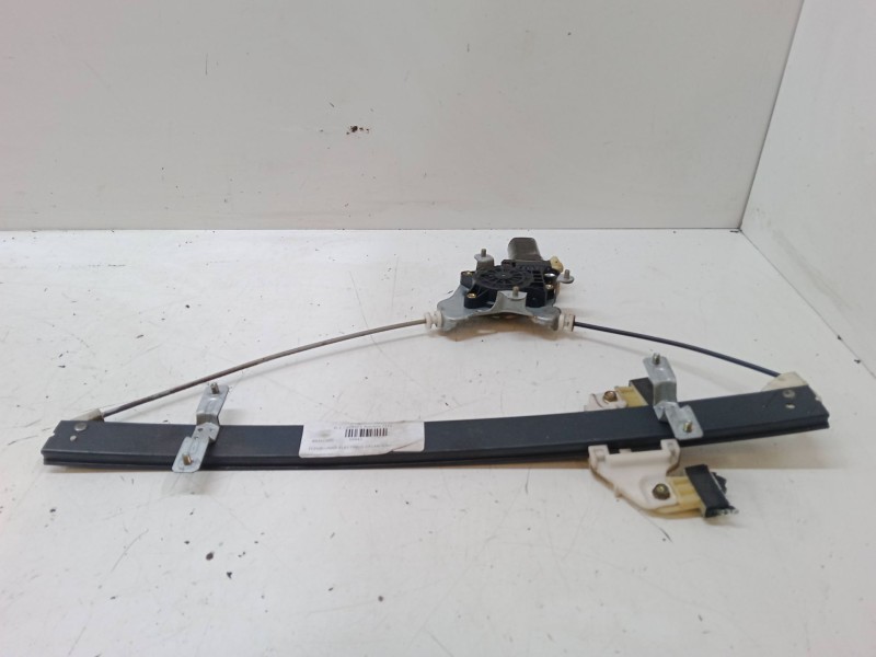 Recambio de elevalunas electrico delantero derecho para hyundai h-1 / starex autobús (a1) 2.5 tci referencia OEM IAM   