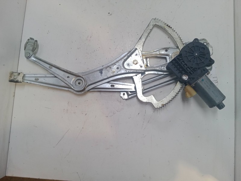Recambio de elevalunas electrico delantero derecho para mercedes-benz clase m (w163) ml 400 cdi (163.128) referencia OEM IAM 600