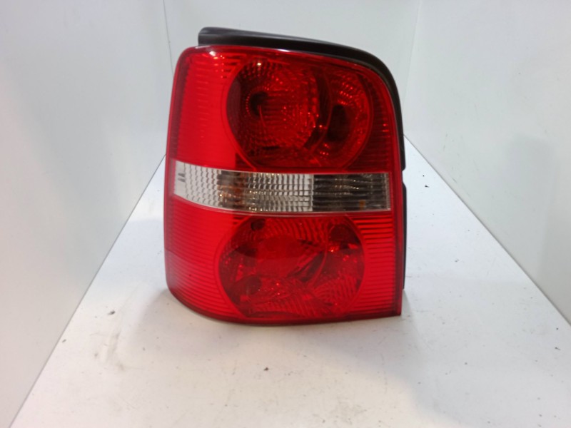 Recambio de piloto trasero izquierdo para volkswagen touran (1t1, 1t2) 2.0 tdi 16v referencia OEM IAM    Recambio de piloto trasero izquierdo para volkswagen touran (1t1, 1t2) 2.0 tdi 16v referencia OEM IAM