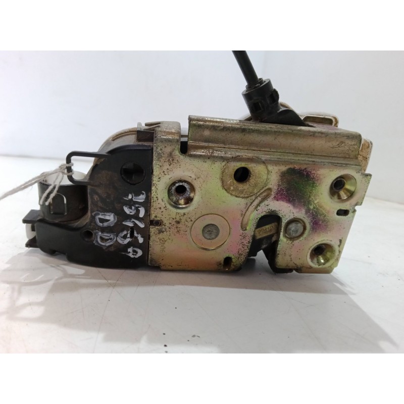Recambio de cerradura puerta delantera derecha para renault laguna ii (bg0/1_) 1.9 dci (bg1a, bg1w, bg0g) referencia OEM IAM   
