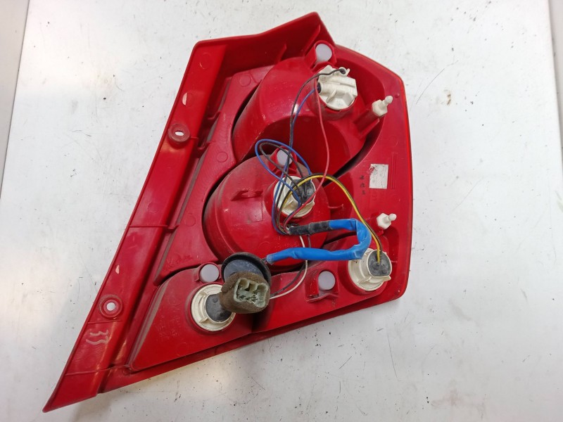 Recambio de piloto trasero izquierdo para chevrolet aveo / kalos hatchback (t250, t255) 1.4 16v referencia OEM IAM   