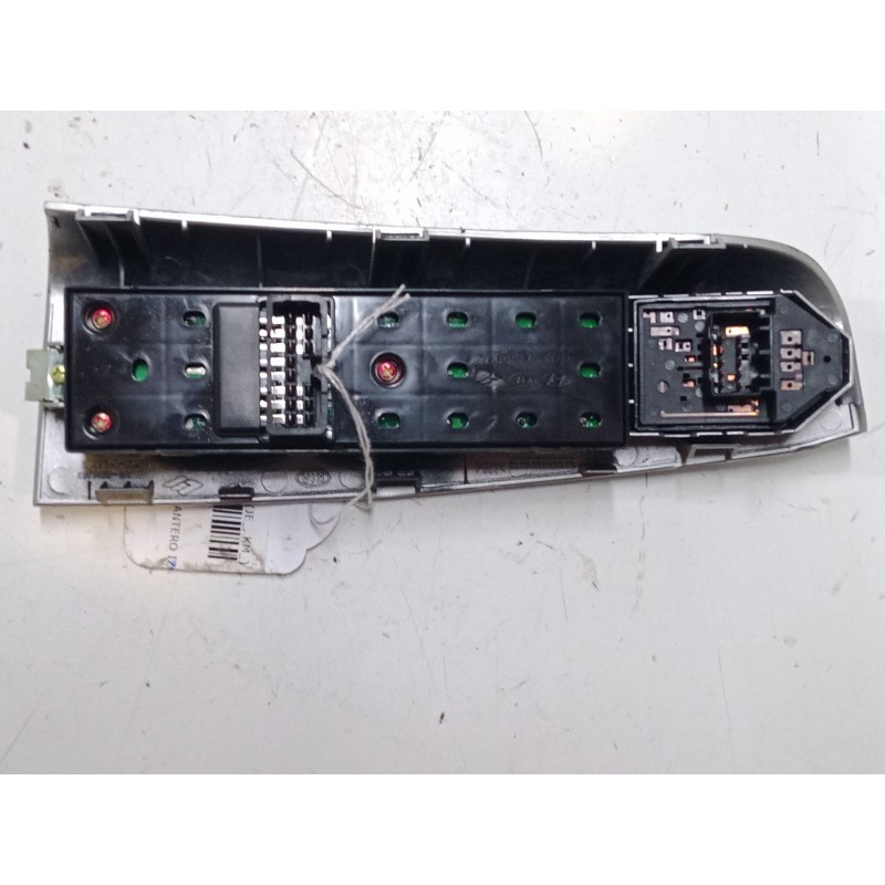 Recambio de mando elevalunas delantero izquierdo para kia sportage ii (je_, km_) 2.0 i 16v referencia OEM IAM   