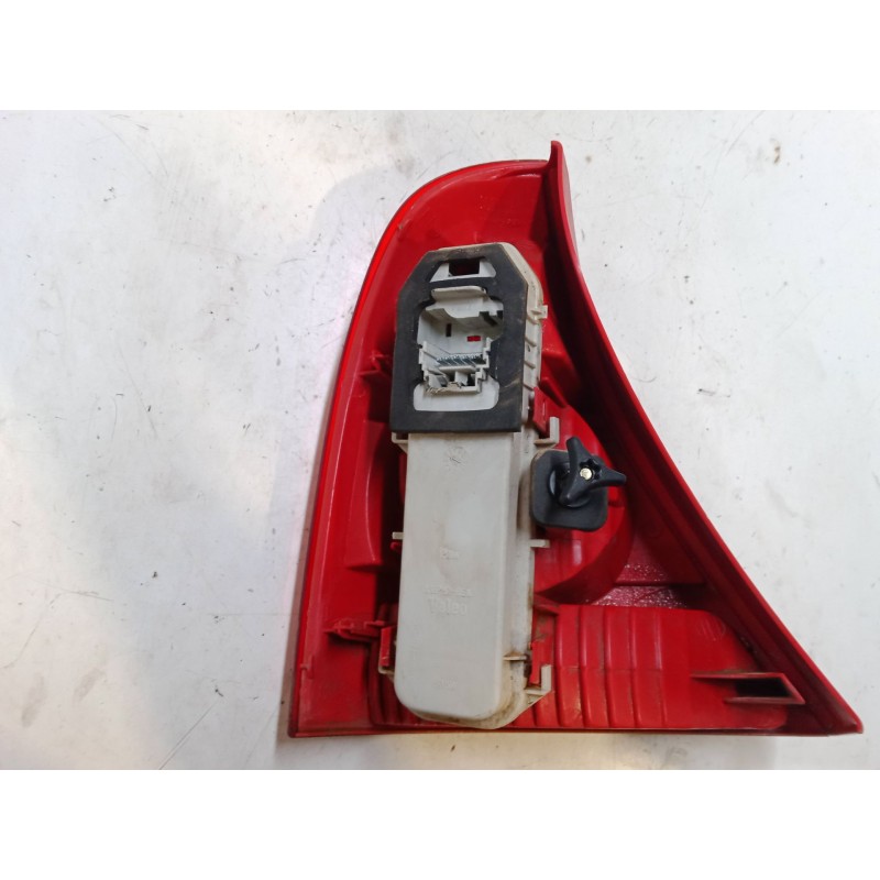 Recambio de piloto trasero derecho para renault clio ii (bb_, cb_) 1.2 16v (bb05, bb0w, bb11, bb27, bb2t, bb2u, bb2v, cb05,... r