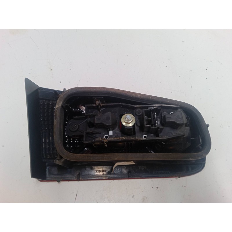 Recambio de piloto trasero porton derecho para renault laguna ii (bg0/1_) 1.6 16v (bg1g, bg1h) referencia OEM IAM   