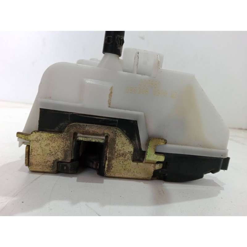 Recambio de cerradura puerta delantera derecha para renault laguna ii (bg0/1_) 1.9 dci (bg1a, bg1w, bg0g) referencia OEM IAM   