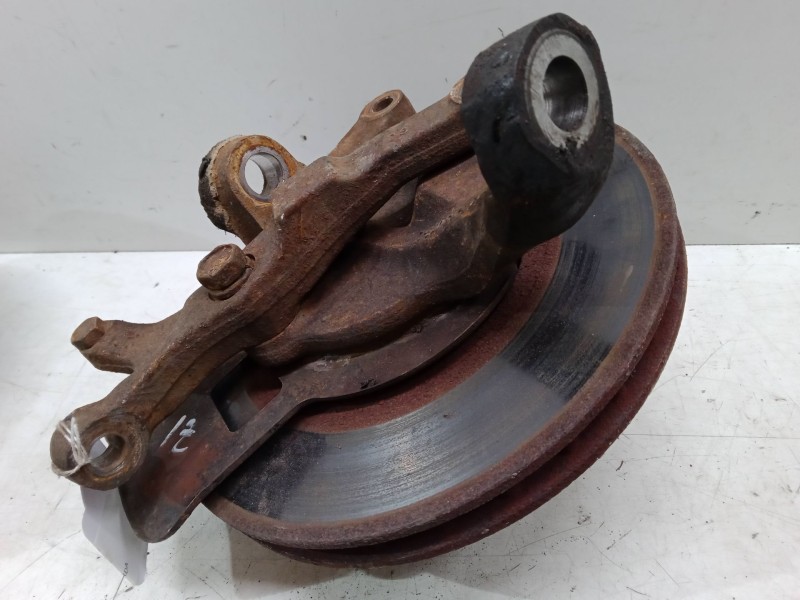 Recambio de mangueta delantera izquierda para nissan pick up (d22) 2.5 d referencia OEM IAM   