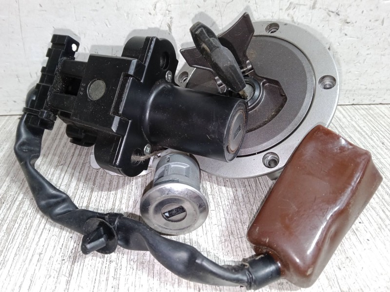 Recambio de kit bombines para honda cbr (601cc - ) cbr 650 r (rh01) referencia OEM IAM   