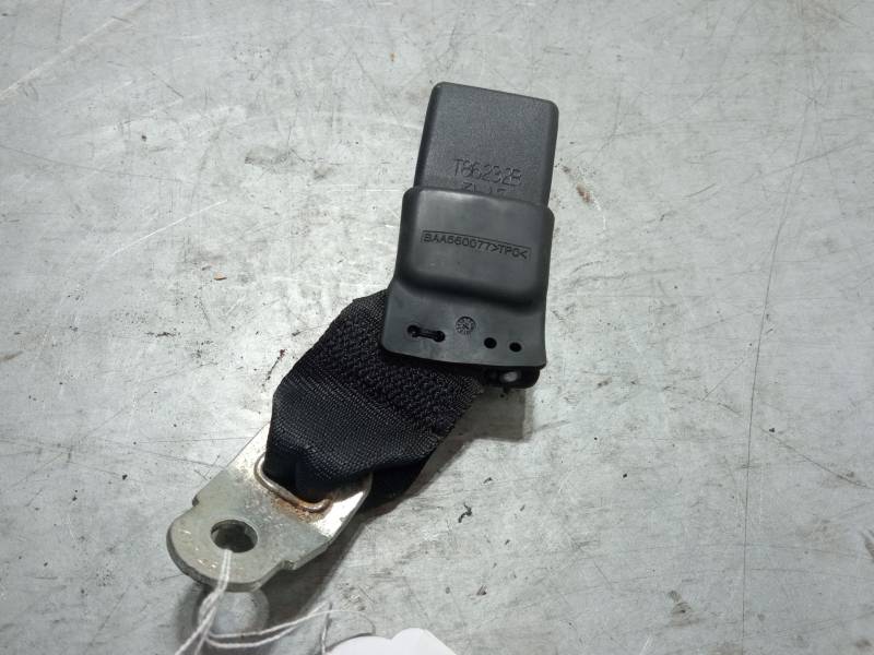 ANCLAJE CINTURON TRASERO IZQUIERDO 