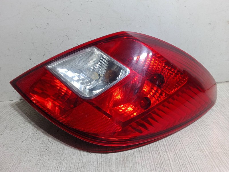 Recambio de piloto trasero derecho para opel corsa d furgoneta/hatchback (s07) 1.2 (l08) referencia OEM IAM   