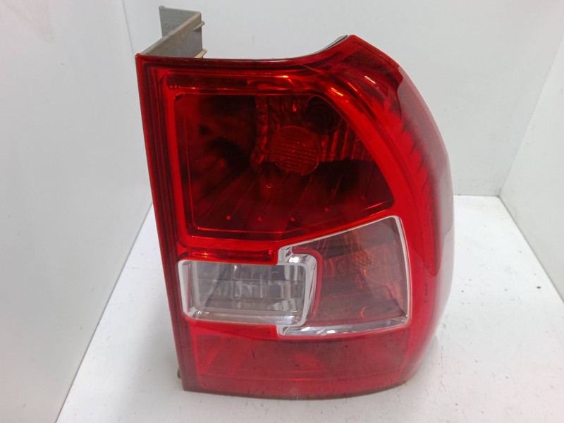 Recambio de piloto trasero derecho para kia sportage ii (je_, km_) 2.0 i 16v referencia OEM IAM   