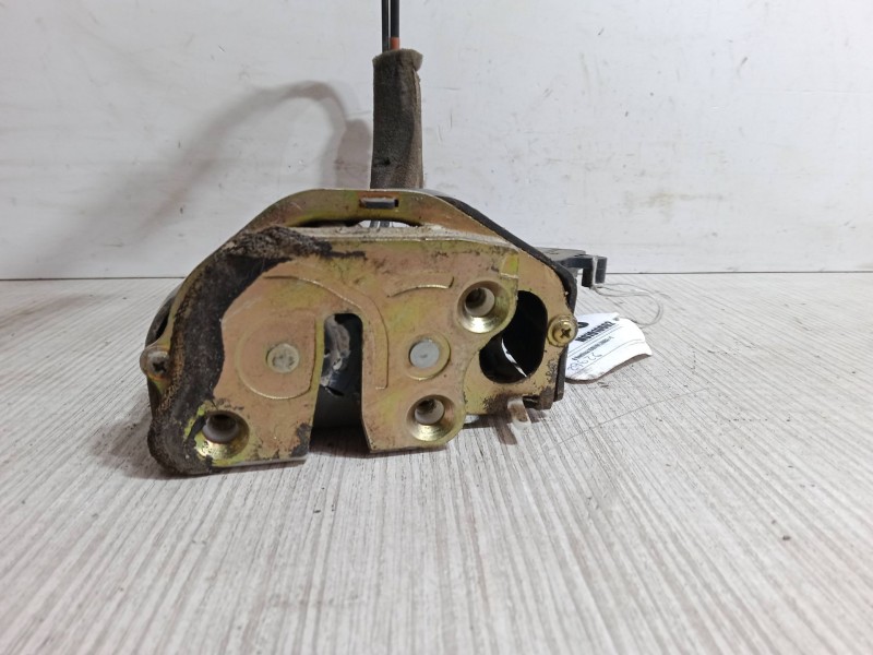 Recambio de cerradura puerta trasera derecha para mazda 6 sedán (gg) 2.0 di (gg14) referencia OEM IAM   