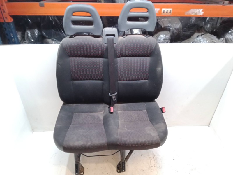 Recambio de asiento delantero derecho para peugeot boxer furgoneta 2.0 bluehdi 110 referencia OEM IAM   