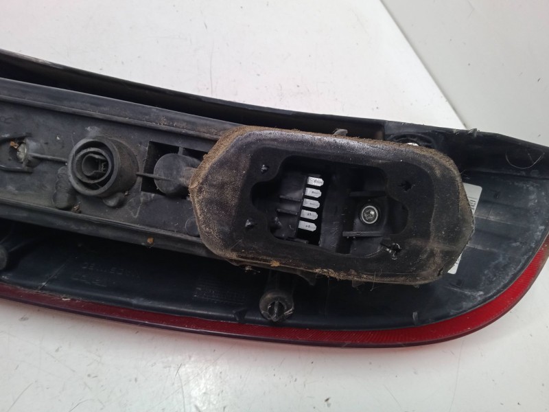 Recambio de piloto trasero derecho para opel corsa c (x01) 1.3 cdti (f08, f68) referencia OEM IAM   