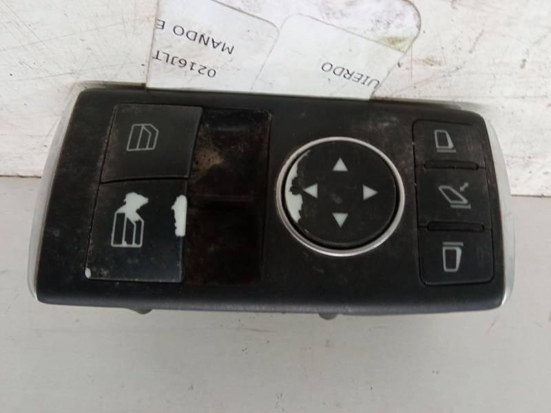 MANDO ELEVALUNAS DELANTERO IZQUIERDO 1729057100 