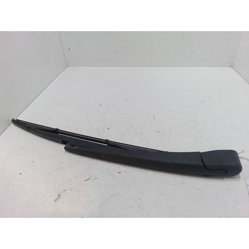 Recambio de brazo limpia trasero para renault megane iii hatchback (bz0/1_, b3_) 1.5 dci referencia OEM IAM   