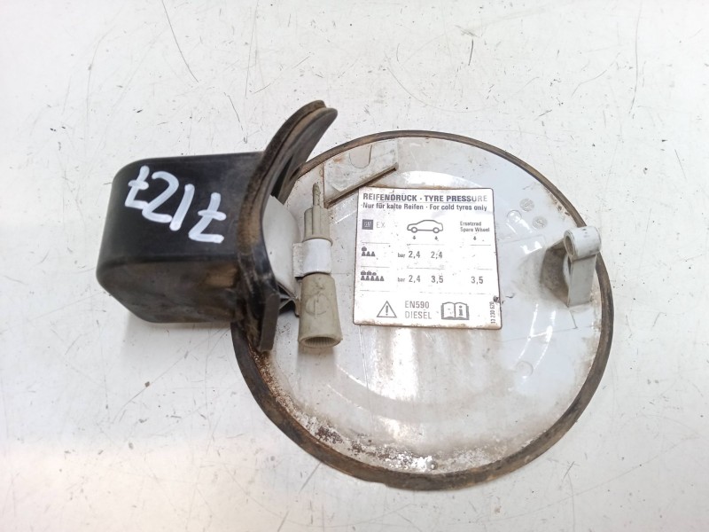 Recambio de tapa exterior combustible para opel combo furgoneta/monovolumen 1.3 cdti 16v referencia OEM IAM   