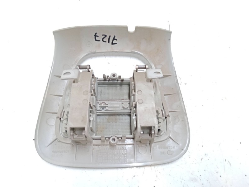Recambio de luz interior delantera para opel combo furgoneta/monovolumen 1.3 cdti 16v referencia OEM IAM   