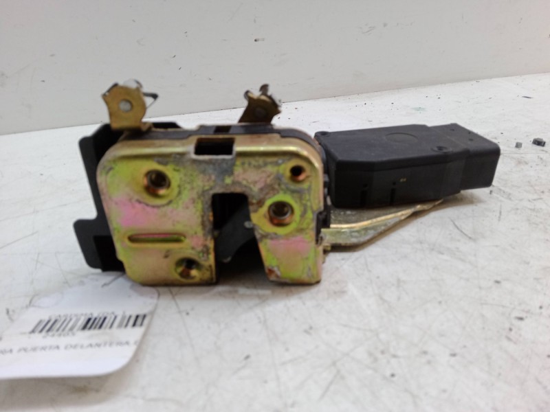 Recambio de cerradura puerta delantera derecha para mitsubishi carisma (da_) 1.6 (da1a) referencia OEM IAM   