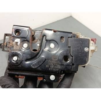CERRADURA PUERTA DELANTERA DERECHA 3B1837016AT 