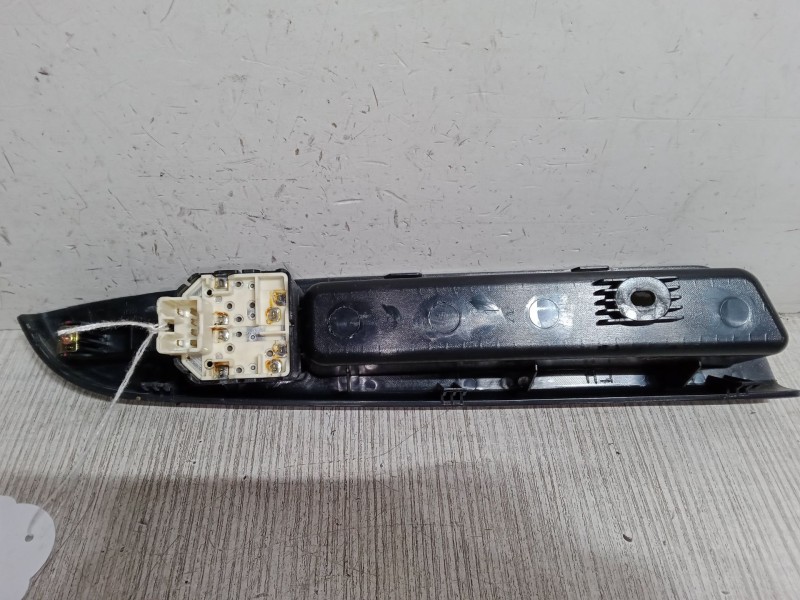 Recambio de mando elevalunas delantero izquierdo para chevrolet matiz (m200, m250) 1.0 referencia OEM IAM   